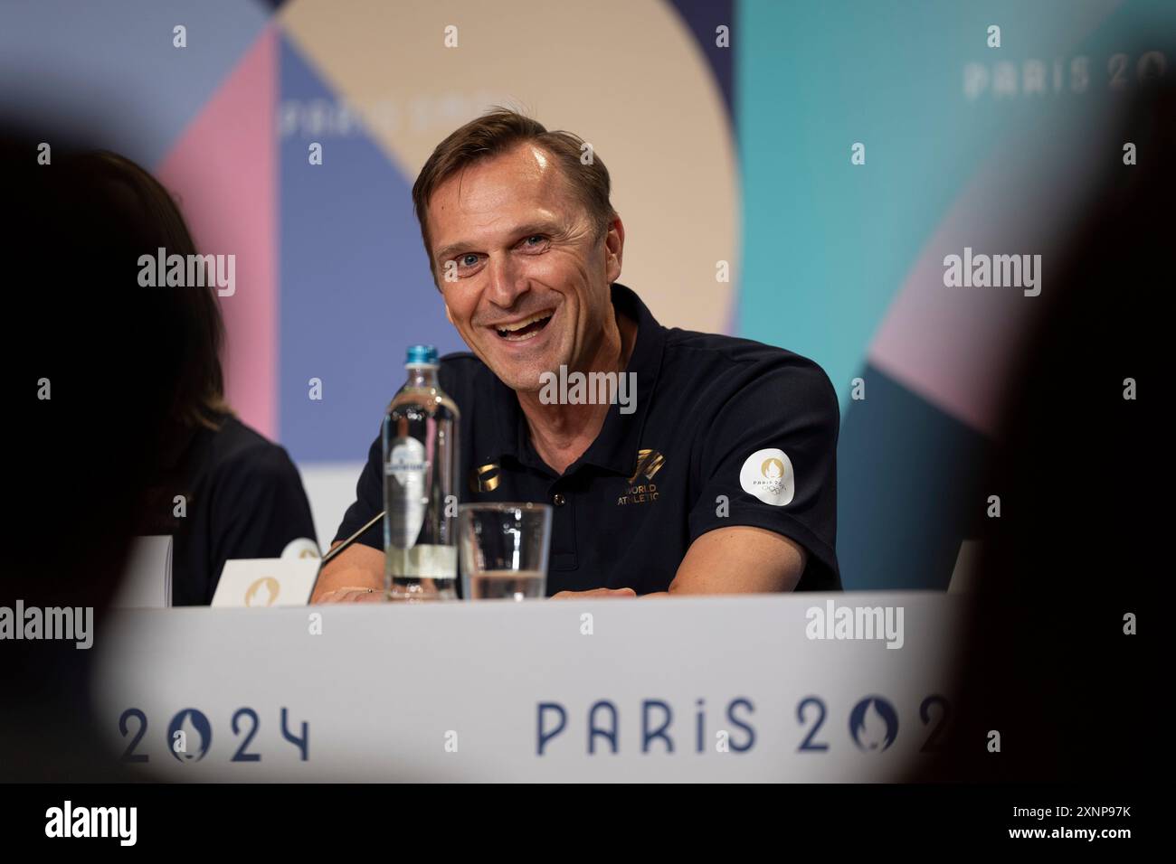 Paris, France. 1er août 2024. Jon Ridgeon, PDG de World Athletics, intervient lors d’une conférence de presse mondiale d’Athletics à Paris, France, le 1er août 2024. Crédit : Wu Huiwo/Xinhua/Alamy Live News Banque D'Images