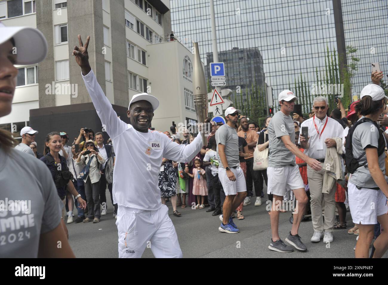 FRANCE. SEINE-SAINT-DENIS (93) BAGNOLET. PASCAL BLAIZE ONDZIE , LE DOYEN FRANÇAIS DU BREAKDANCE, EST L'UN DES TORCHBEARERS DES JEUX OLYMPIQUES DE PARIS 2024 Banque D'Images