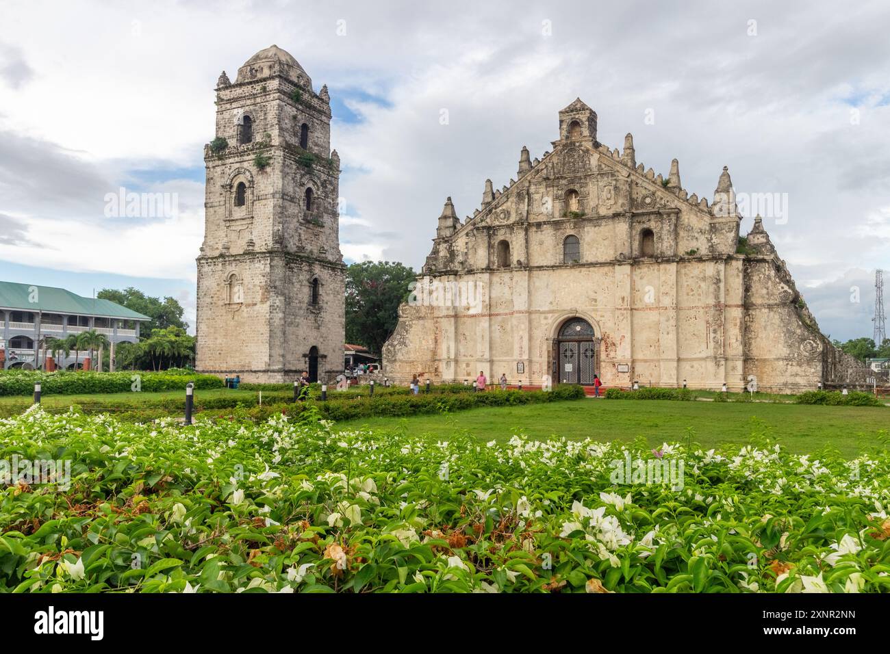 L'église de Paoay, classée au patrimoine mondial de l'UNESCO, est une ancienne église d'Ilocos, aux Philippines Banque D'Images