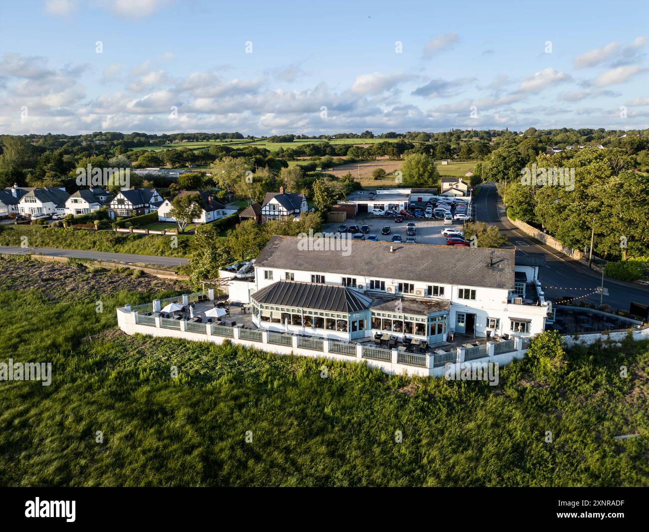 Vue aérienne du restaurant Boathouse, Parkgate, Wirral, Cheshire, Angleterre Banque D'Images