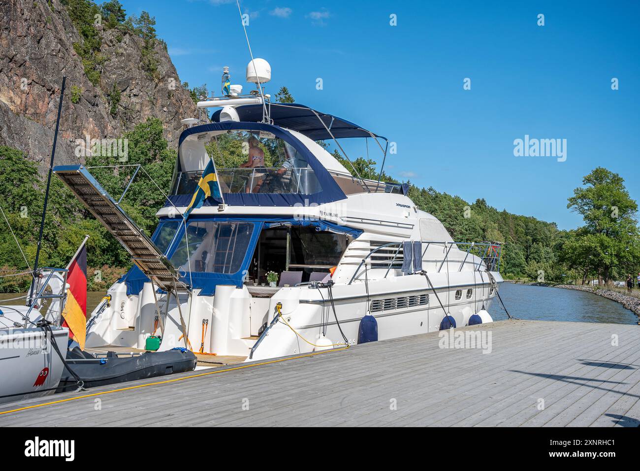 Le port de Göta canal à Söderköping sur une journée ensoleillée d'été en Suède juillet 2024. Banque D'Images