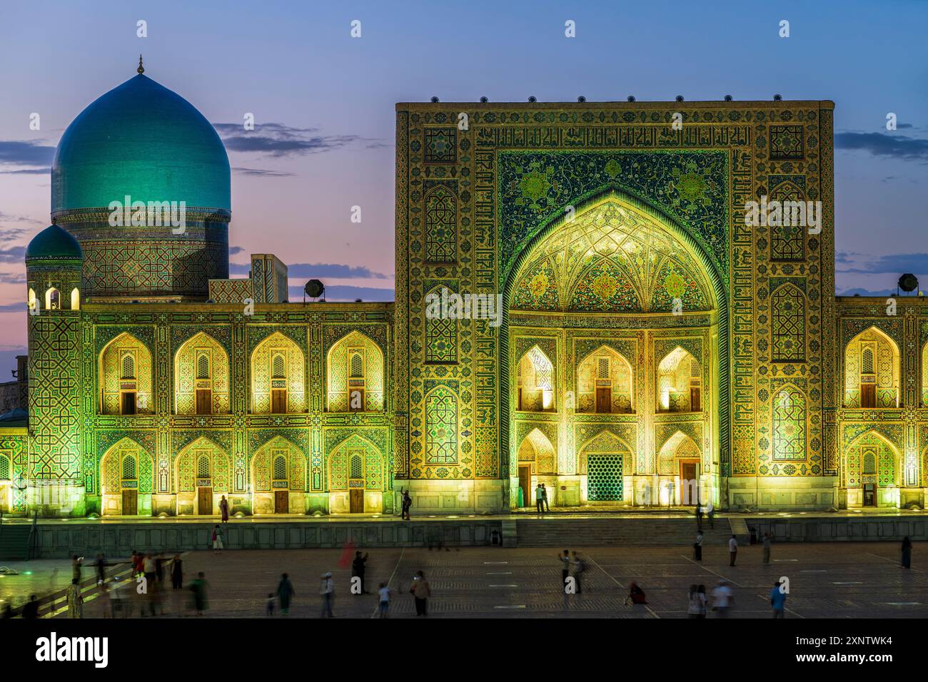 Tilya-Kori Madrasa, Registan, Samarcande, Ouzbékistan Banque D'Images