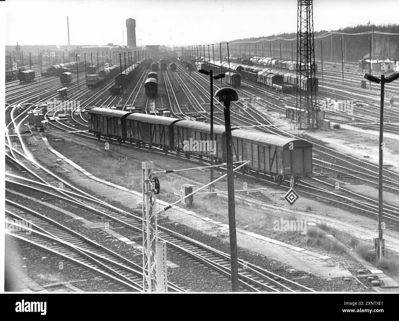 Le triage de Seddin est un important point de transbordement de marchandises. Trafic de marchandises. Gare ferroviaire. Trafic ferroviaire. Train de marchandises. Entraînez-vous. Chemin de fer. Redressement. Point tournant. MAZ/Peter Sengpiehl, 22.11.1991 [traduction automatique] Banque D'Images