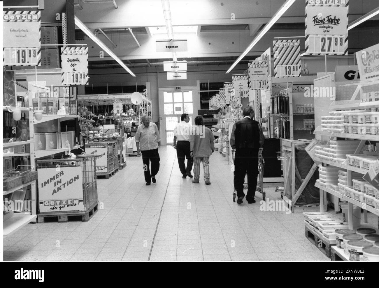 Götzen-Baumarkt (aujourd'hui Hagebaumarkt) dans Werder-Park sur le Strengfeld. Centre commercial. Commerce. Commerce de détail. Magasin de bricolage. Photo : MAZ/Peter Sengpiehl, 14.05.1998 [traduction automatique] Banque D'Images