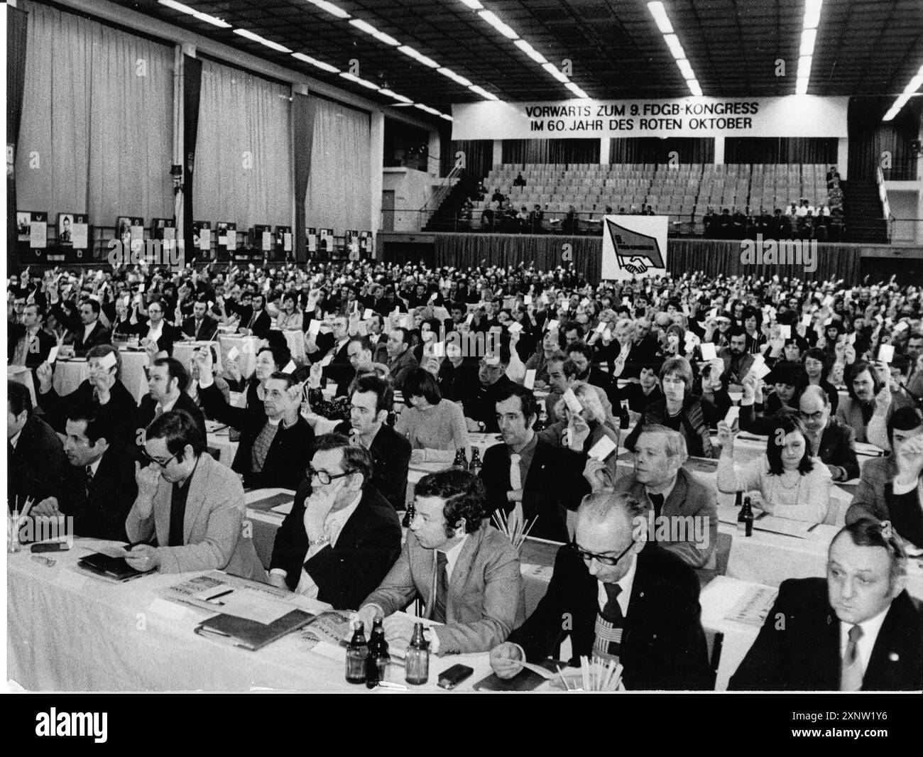 Conférence des délégués de district de la FDGB à Brandebourg en préparation du 9ème Congrès de la FDGB. (FDGB) Fédération syndicale allemande libre. Conférence. Organization.GDR. Historique. Photo:MAZ/Bruno Wernitz, 28.03.1977 [traduction automatique] Banque D'Images