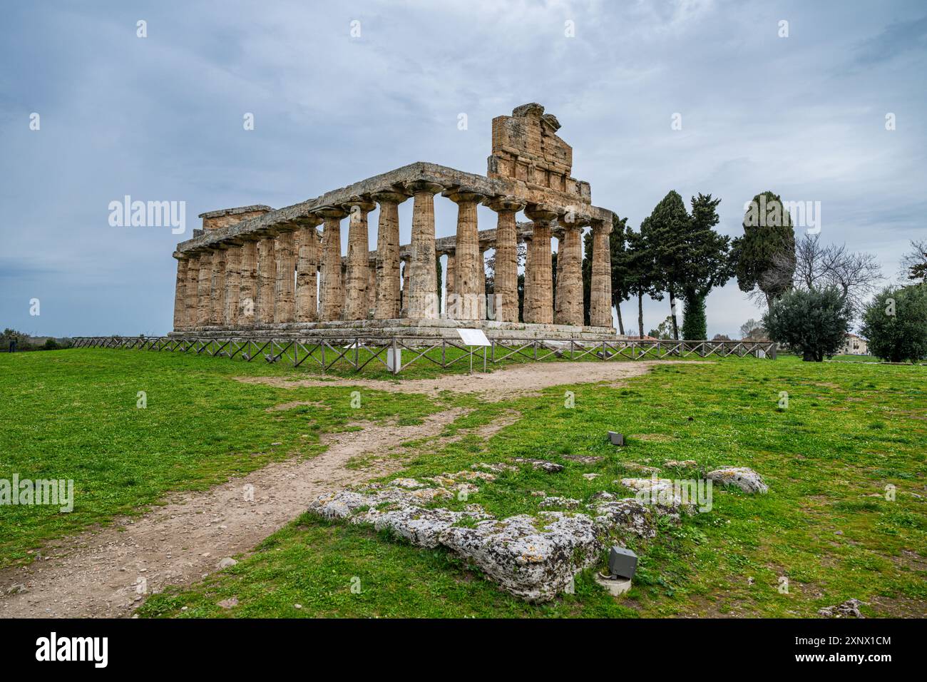 Les temples grecs de Paestum, site du patrimoine mondial de l'UNESCO, Campanie, Italie, Europe Banque D'Images