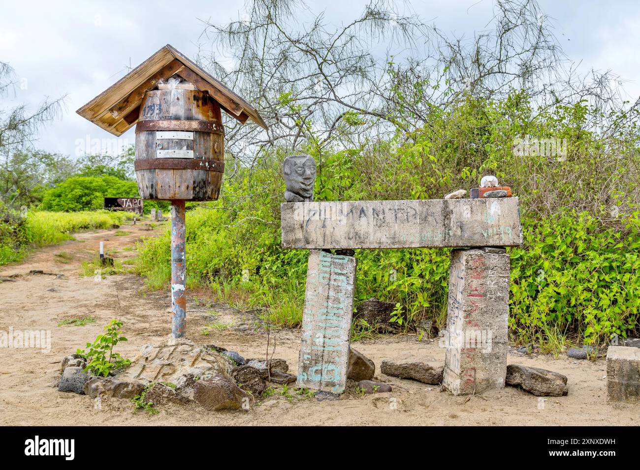 Le bureau de poste des Galapagos où à partir du 18ème siècle les marins ont laissé des lettres pour les équipages à domicile à prendre pour livraison, Floreana Island, Galapagos, UNESC Banque D'Images