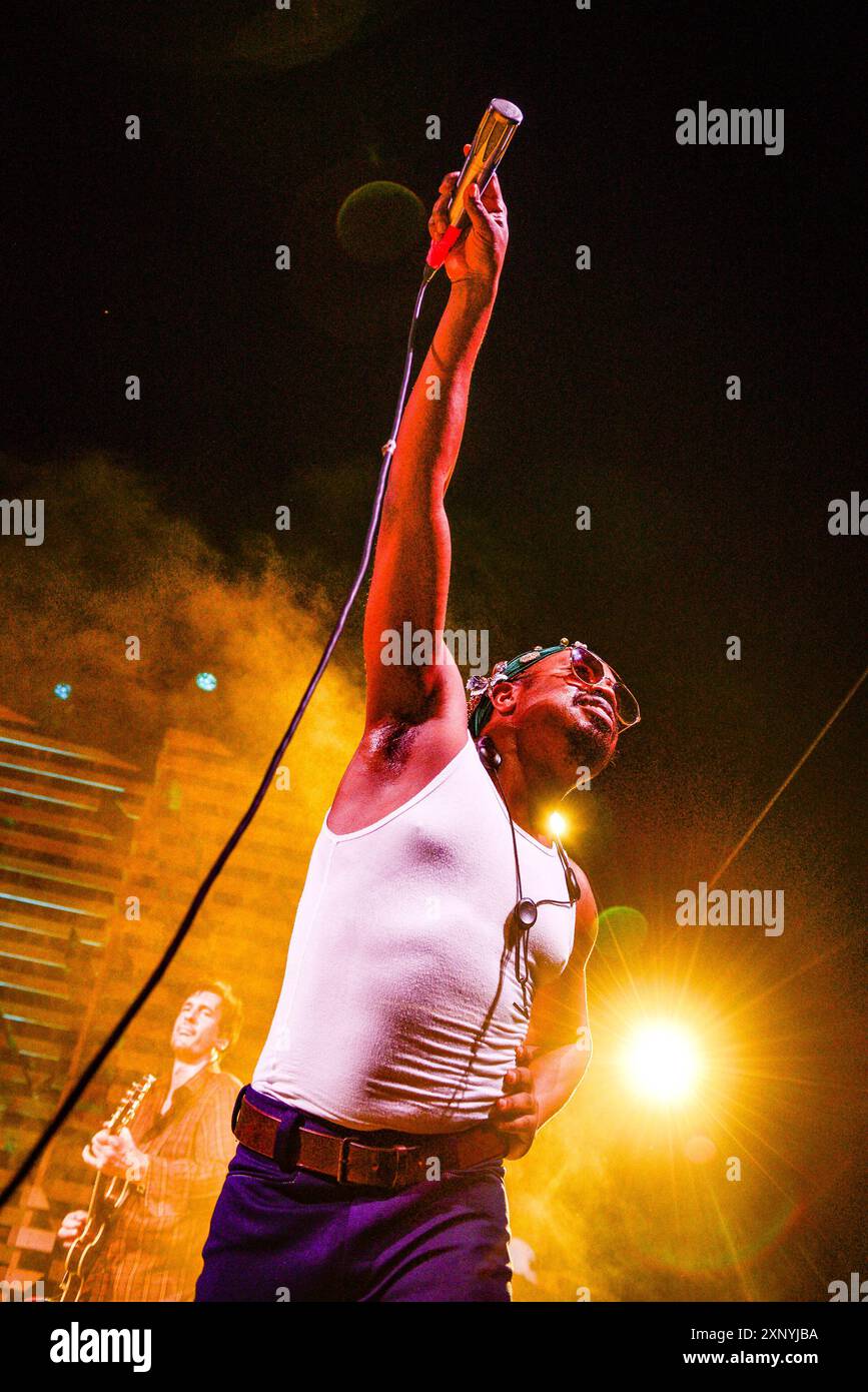 Durand Jones joue en soutien à son premier album solo 'Wait Til I Get Over' sur la scène Paddock au Pickathon Festival à Happy Valley, Oregon, États-Unis le 1er août 2024. Photo ©Anthony Pidgeon Banque D'Images