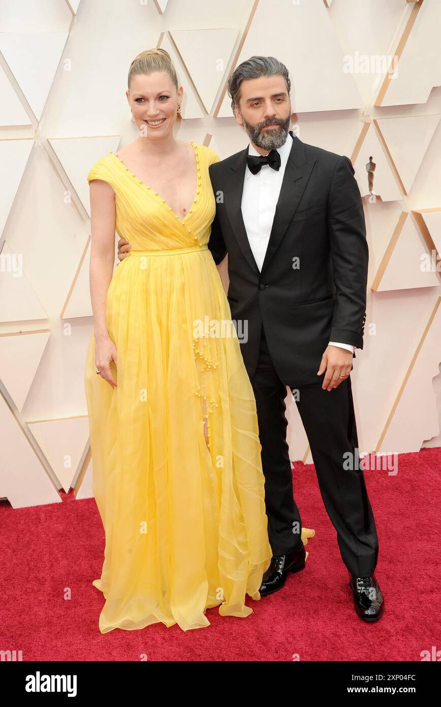 Oscar Isaac et Elvira Lind lors de la 92e cérémonie des Oscars qui s'est tenue au Dolby Theatre à Hollywood, États-Unis, le 9 février 2020 Banque D'Images