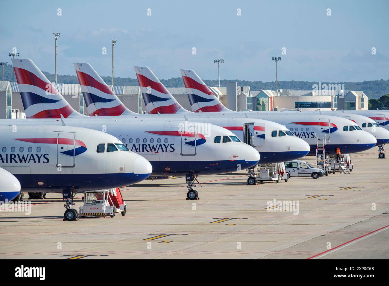 Flotte d'avions stationnés, aéroport de Palma, Majorque, Îles Baléares, Espagne Banque D'Images