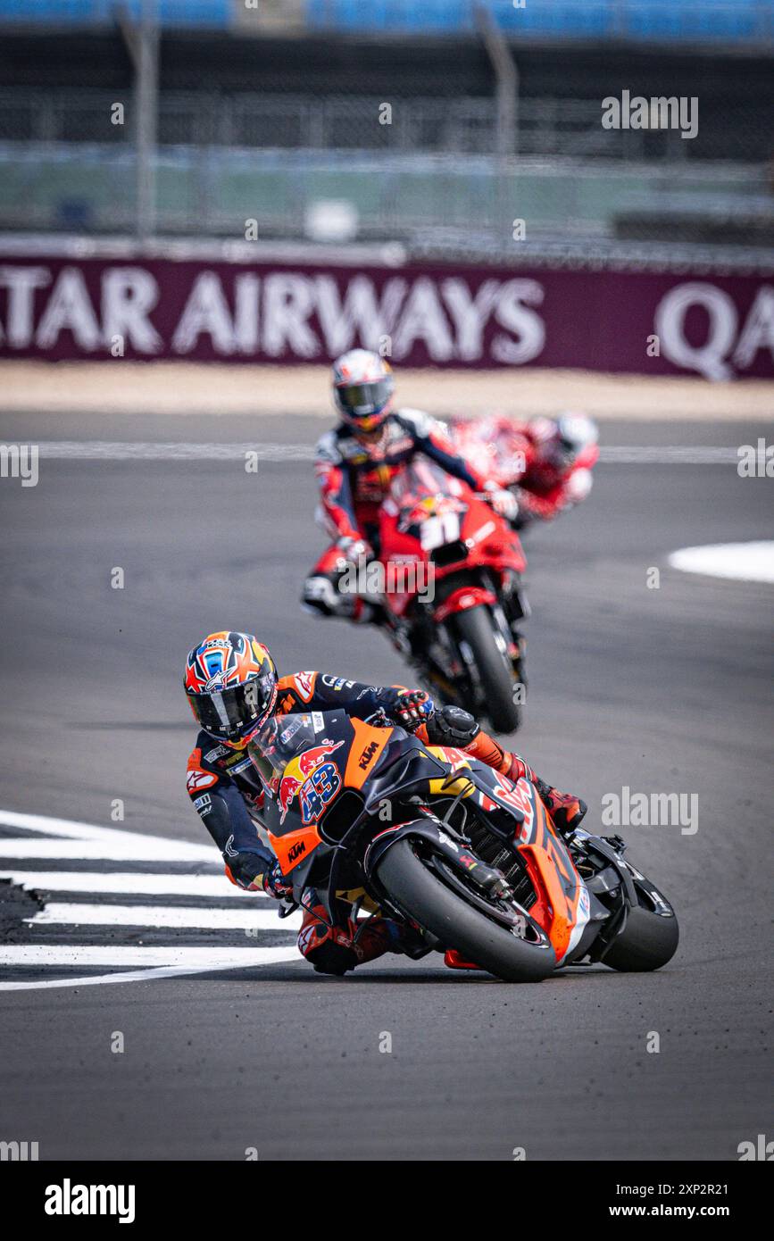 Circuit de Silverstone, Silverstone, Northamptonshire, Royaume-Uni. 3 août 2024. Monster Energy British MotoGP Qualifying Day 2024 ; Jack Miller 43 d'Australie pilotant la KTM RC16 de Red Bull KTM pendant la session de qualification crédit : action plus Sports/Alamy Live News Banque D'Images