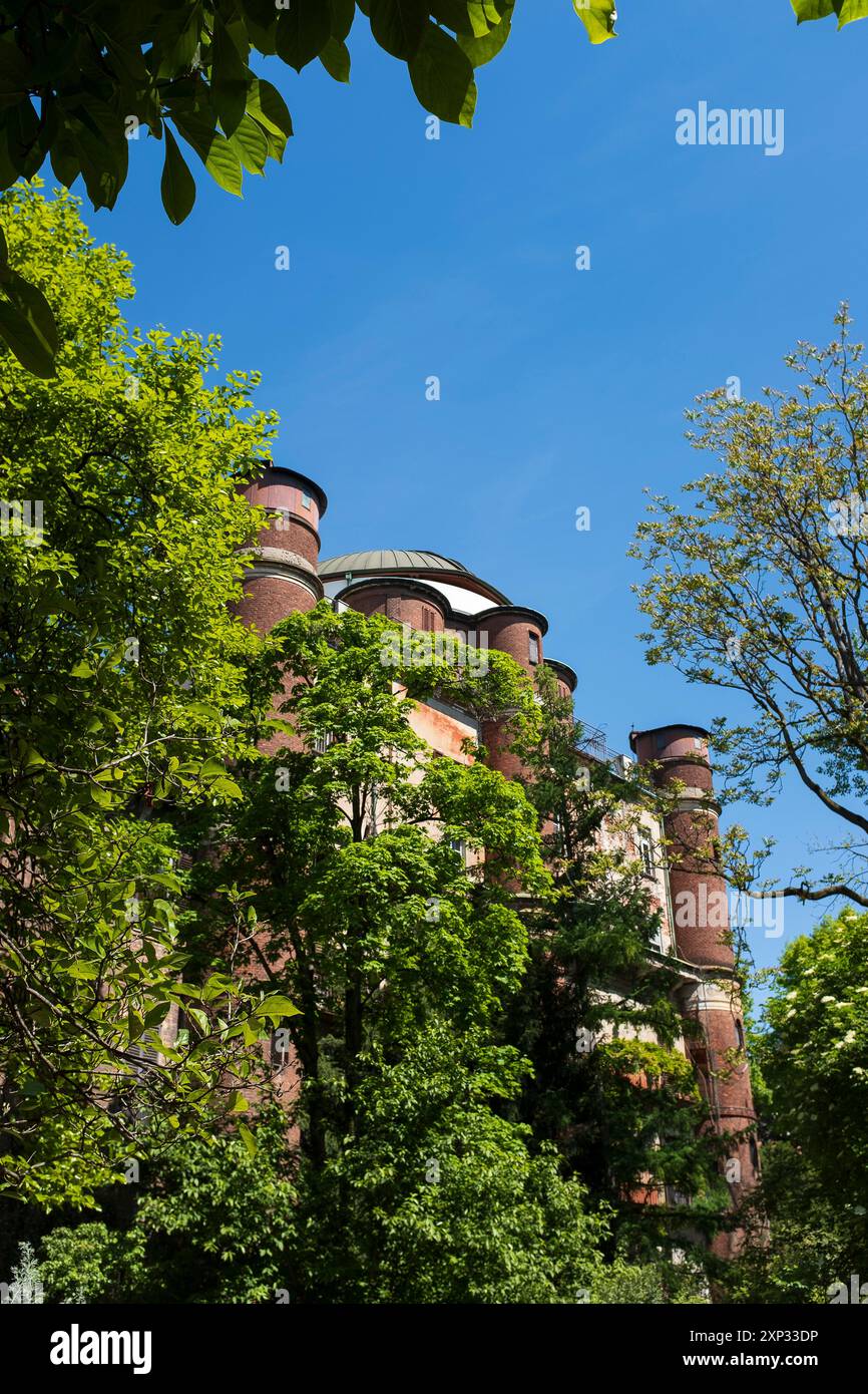 L'Observatoire Brera à Milan, Italie, vue depuis le jardin botanique Banque D'Images