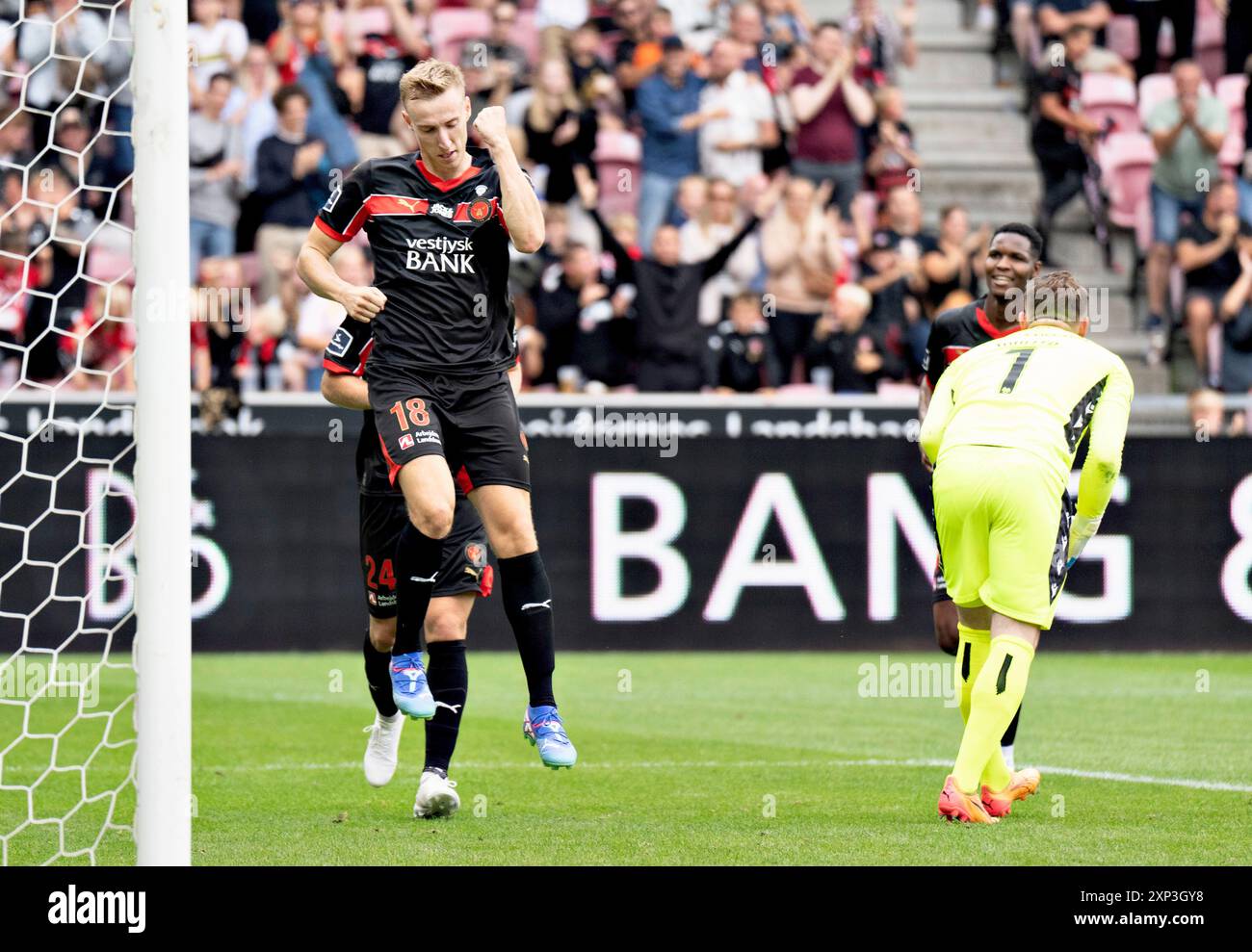 Herning, Danemark. 03 août 2024. Herning, samedi 3 août 2024. Adam Buksa du FC Midtjylland a marqué à 1-0 dans le match de Superliga entre le FC Midtjylland et l'AAB au MCH Arena à Herning, samedi 3 août 2024. (Photo : Henning Bagger/Ritzau Scanpix) crédit : Ritzau/Alamy Live News Banque D'Images