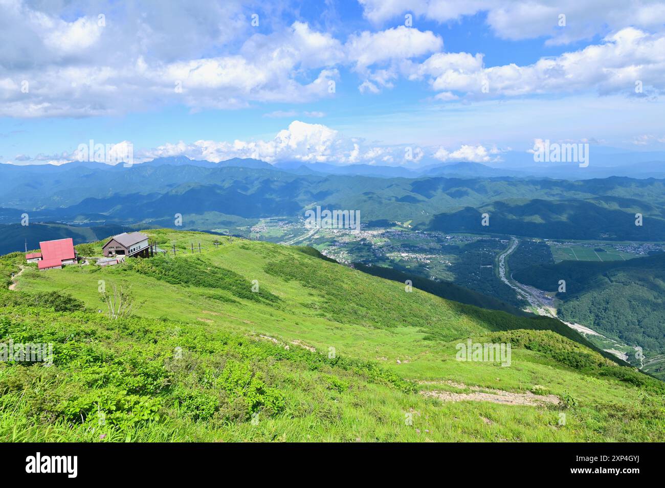 Vue de la station de télésiège sur Hakuba Happo One en été au Japon Banque D'Images