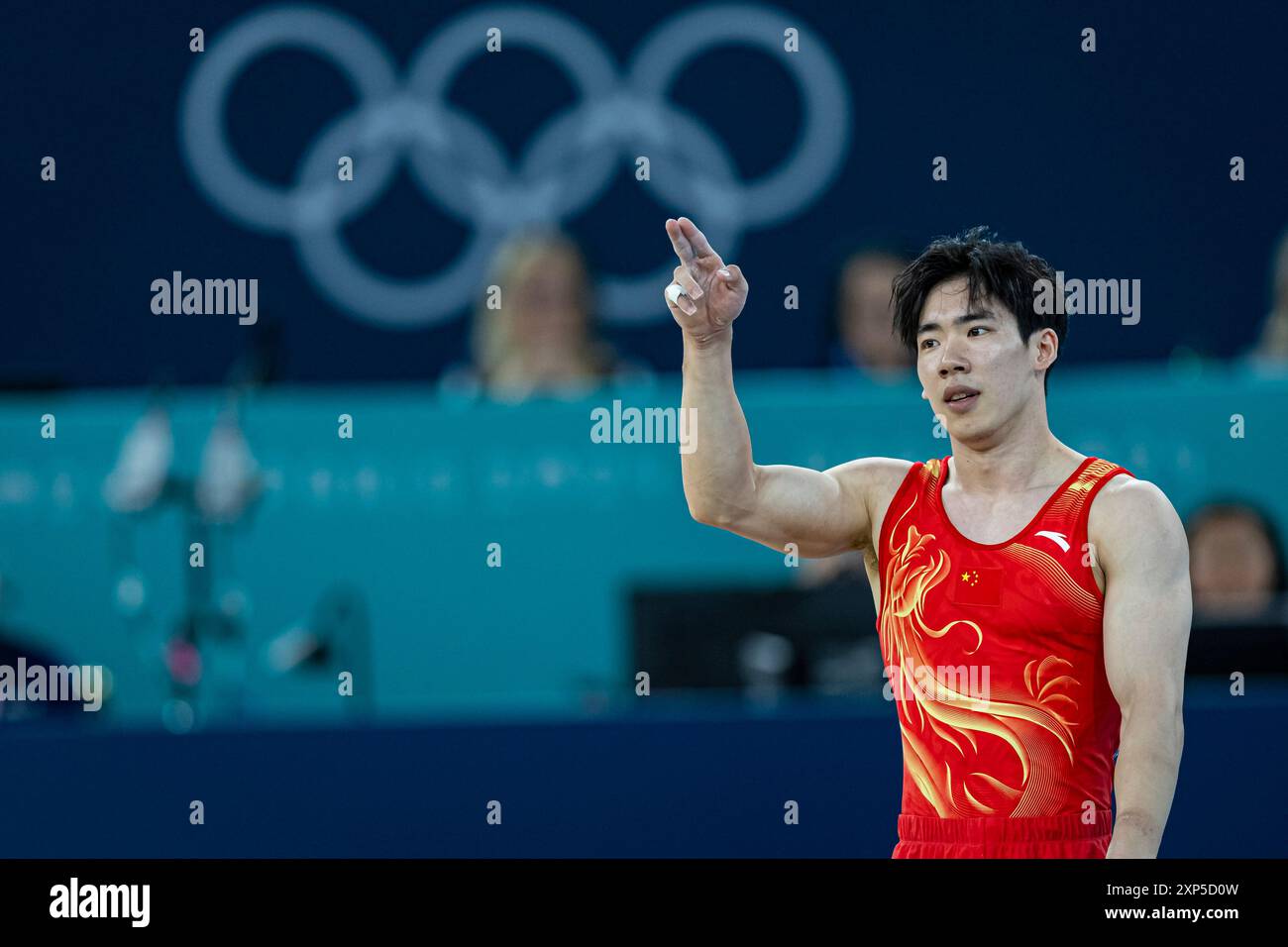 Paris, France. 03 août 2024. Jeux Olympiques, finale de gymnastique artistique masculine au stade Bercy. Boheng Zhang pendant son exercice. Crédit : ABEL F. ROS crédit : ABEL F. ROS/Alamy Live News Banque D'Images