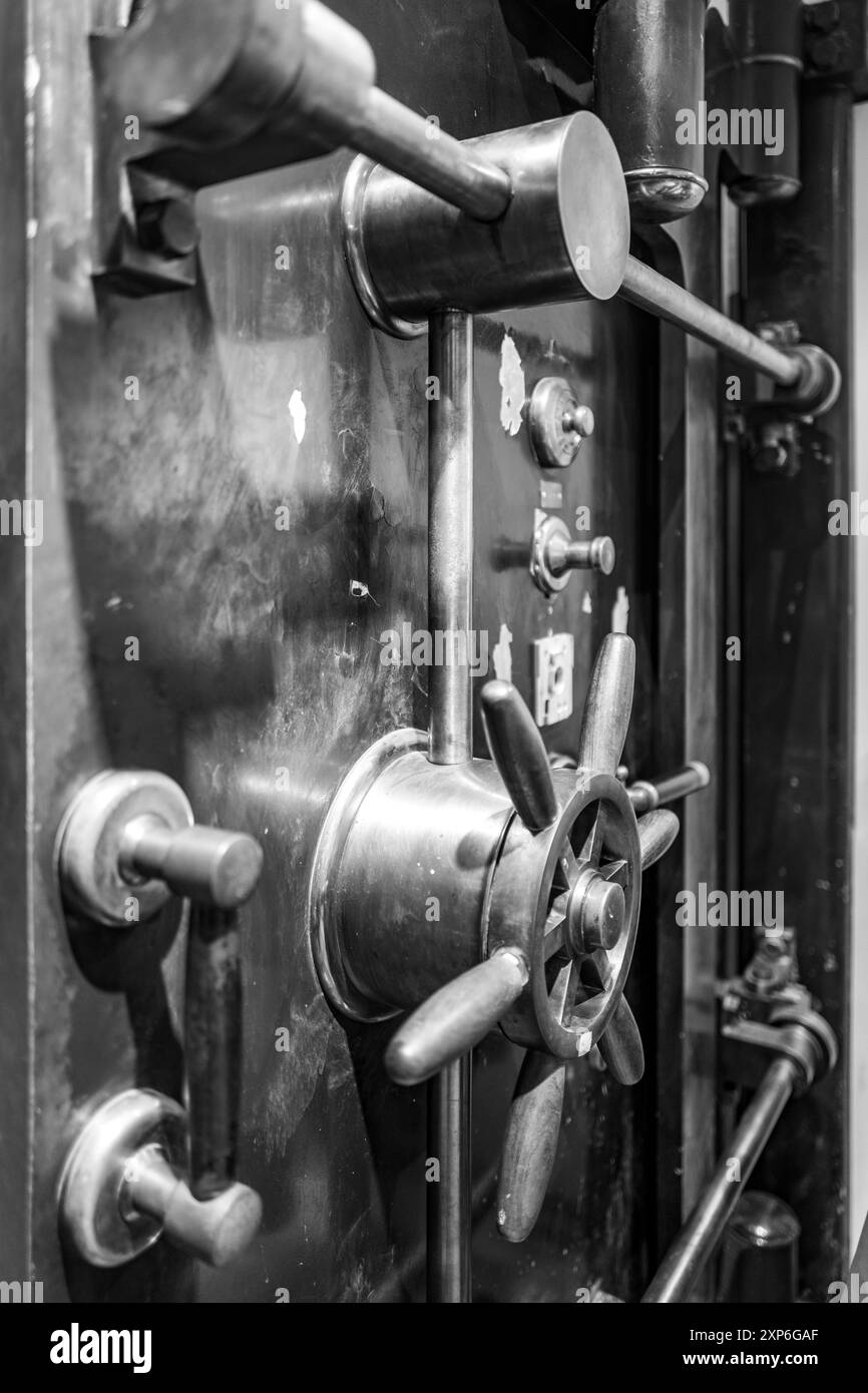 gros plan sur les anciens cadrans sécurisés Banque D'Images