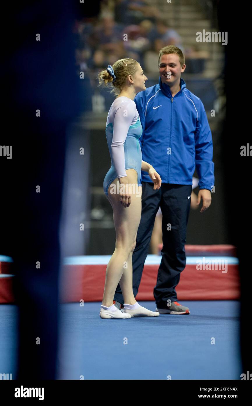 Championnats britanniques de trampoline, de DMT et de Tumbling 2014. Liverpool Echo Arena. Photos par Alan Edwards www.f2images.com Banque D'Images