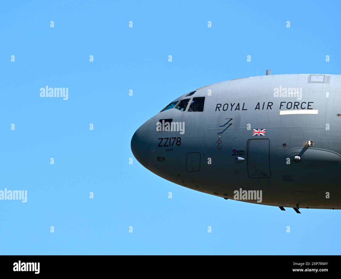 Modèle Avion De Transport Militaire C-17 Globemaster III - Échelle 1/200, Détaillé, Gris, 25cm