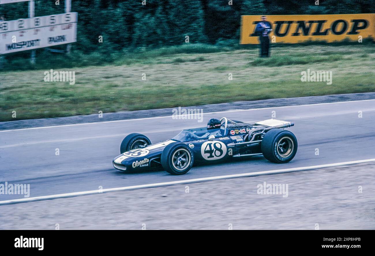 Dan Gurney dans une Ford Eagle 68 au championnat national USAC 1968 Indy car Race Round 8 la course Telegraph Trophy 200 à Mosport Park, Canada. commencé 1er, terminé 1er Banque D'Images