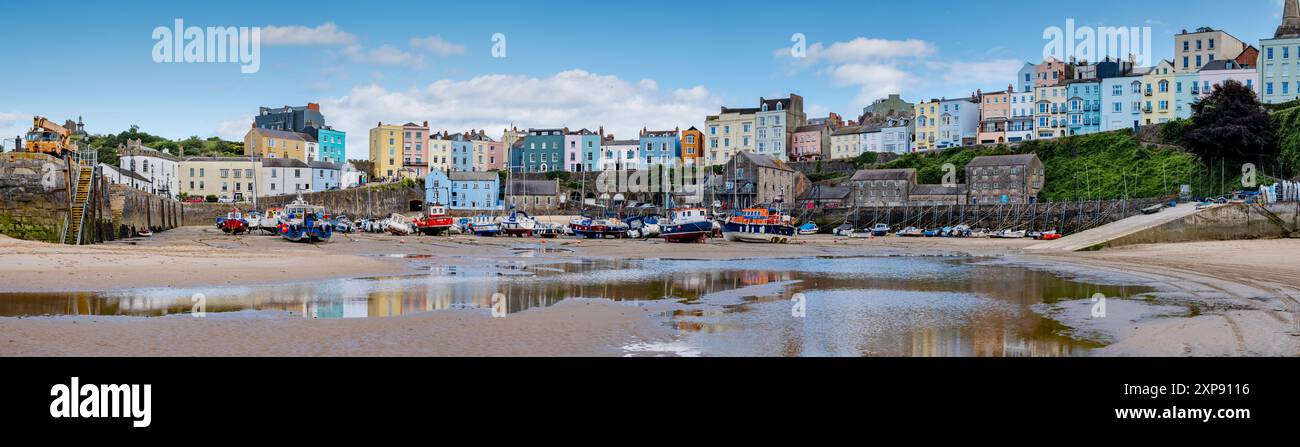 Panorama de la ville de Tenby depuis la plage Banque D'Images