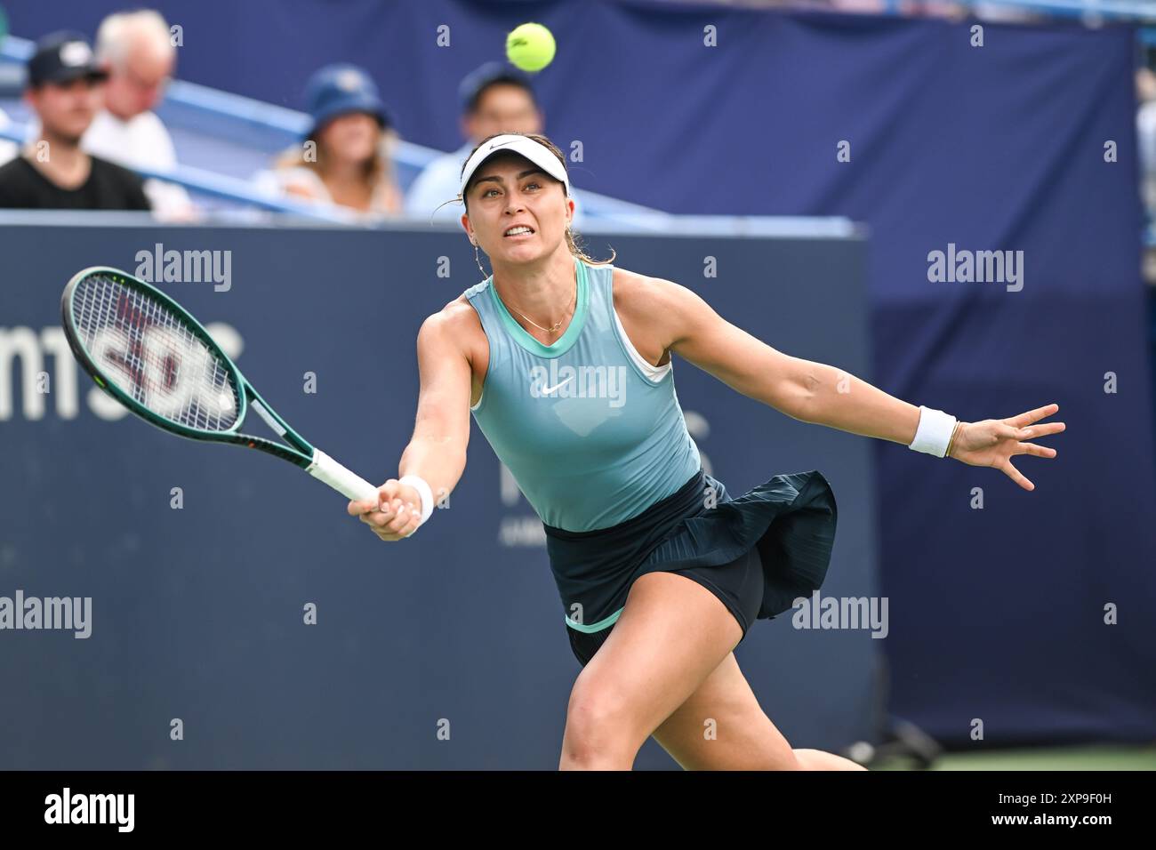 Washington, D. C, ÉTATS-UNIS. 4 août 2024. PAULA BADOSA fait un retour de service lors de sa victoire sur Marie Bouzkova en finale féminine au Rock Creek Tennis Center. (Crédit image : © Kyle Gustafson/ZUMA Press Wire) USAGE ÉDITORIAL SEULEMENT! Non destiné à UN USAGE commercial ! Banque D'Images