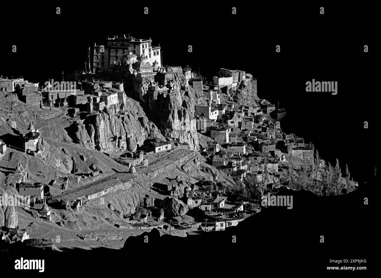 Lama Yuru est un ancien monastère bouddhiste tibétain datant de mille ans dans le Ladakh, Inde - 1988 Banque D'Images
