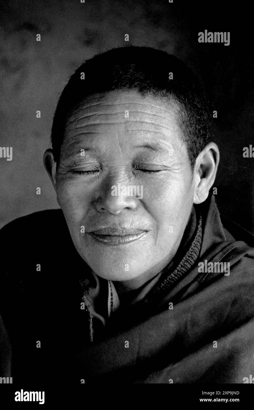 Religieuses bouddhistes au monastère Thiksey au Ladakh, Inde - 1988 Banque D'Images