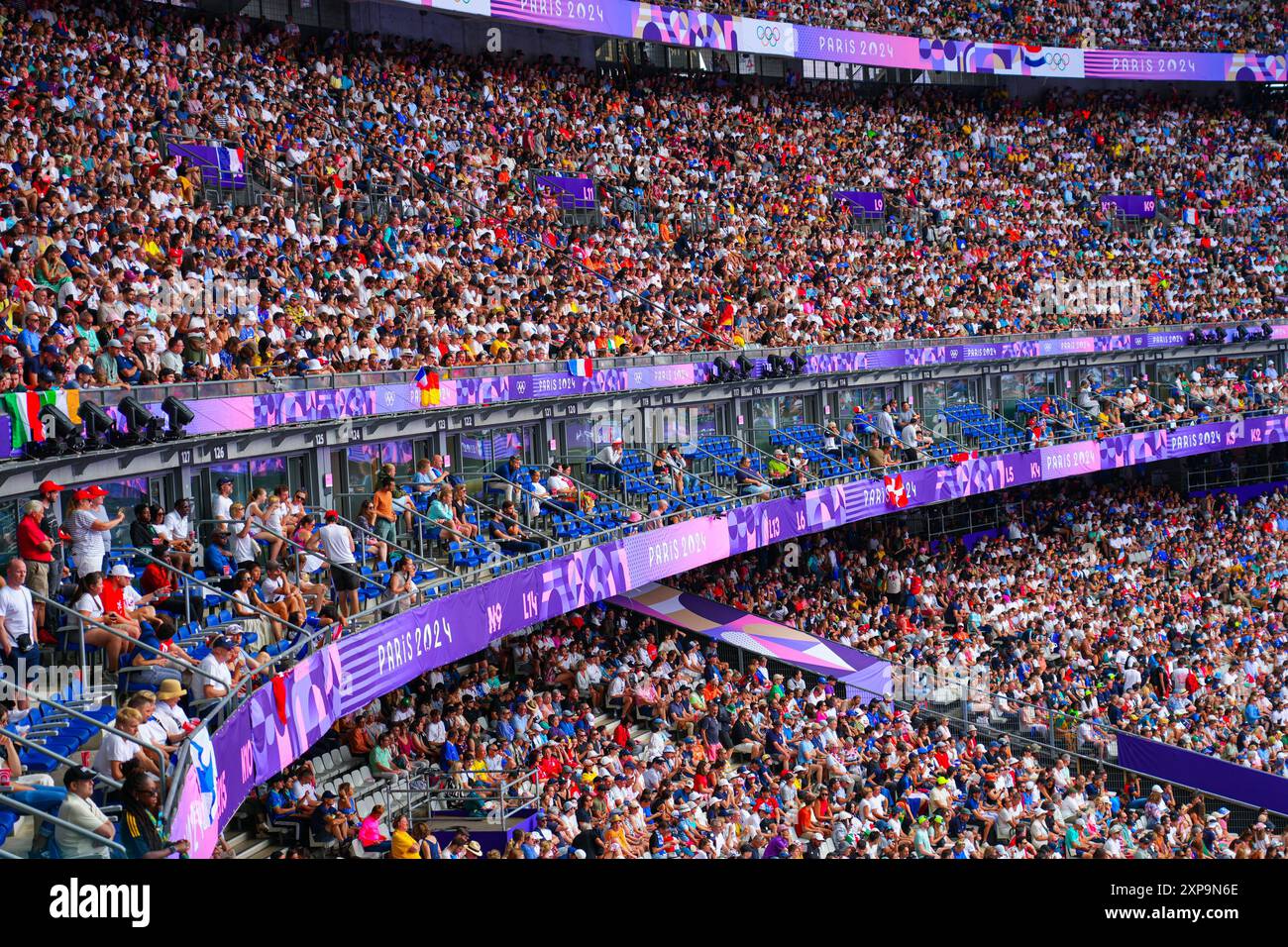 Saint Denis, France - 3 août 2024 - supporters au stade de France pour l'événement sportif d'athlétisme (athlétisme) pendant l'été 2024 à Paris Banque D'Images