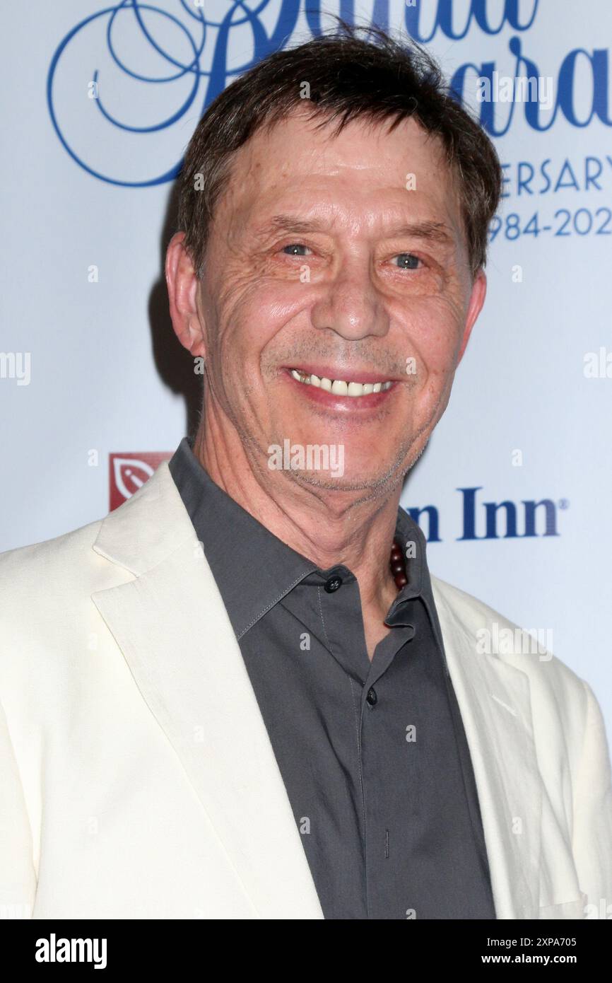 2 août 2024, Burbank, CA, USA : LOS ANGELES - août 2 : Richard Eden à la réunion du 40e anniversaire de ''Santa Barbara'' au Colony Theater le 2 août 2024 à Burbank, CA (image crédit : © Kay Blake/ZUMA Press Wire) USAGE ÉDITORIAL SEULEMENT! Non destiné à UN USAGE commercial ! Banque D'Images