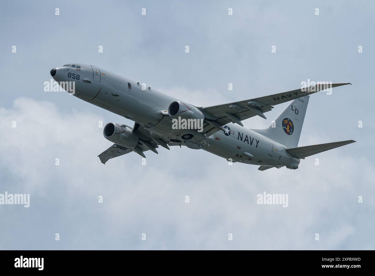 Kanagawa, Japon. 31 juillet 2024. Un Boeing P8A Poseidon de patrouille maritime multi-missions avec l'escadron 10 de patrouille de la Marine des États-Unis (VP-10) connu sous le nom de ''Red Lancers'', volant près de la base aérienne Naf Atsugi. (Crédit image : © Damon Coulter/SOPA images via ZUMA Press Wire) USAGE ÉDITORIAL SEULEMENT! Non destiné à UN USAGE commercial ! Banque D'Images