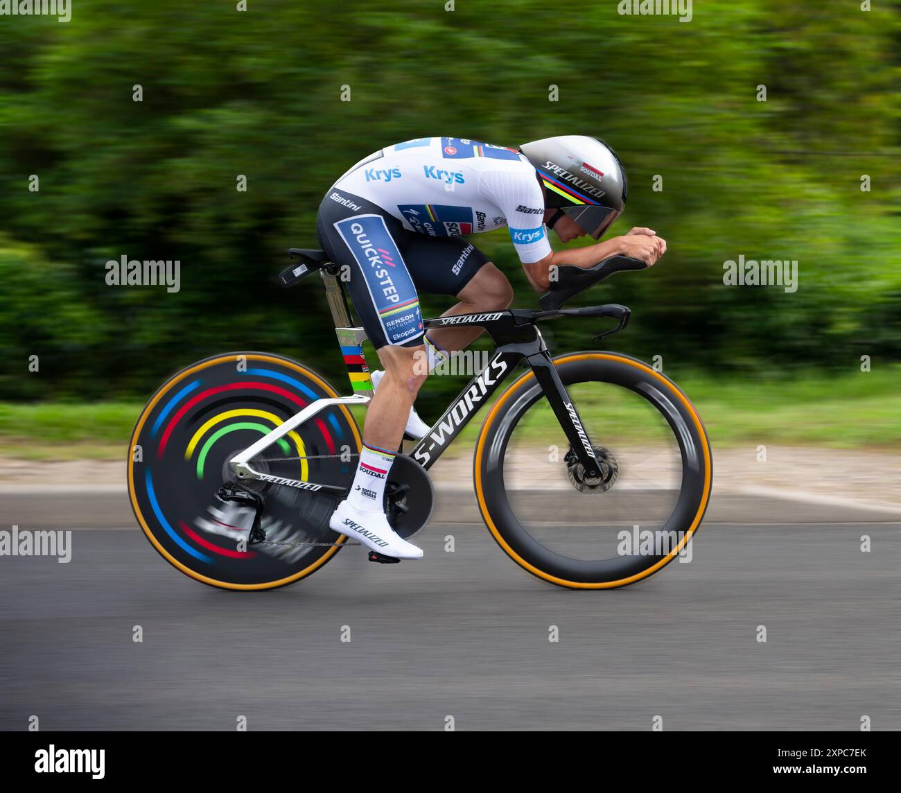 Remco Evenepoel, Soudal-Quick-Step, en route pour remporter l'étape du contre-la-montre 7 2024 Tour de France de nuits-Saint-Georges à Gevrey-Chambertin. Banque D'Images