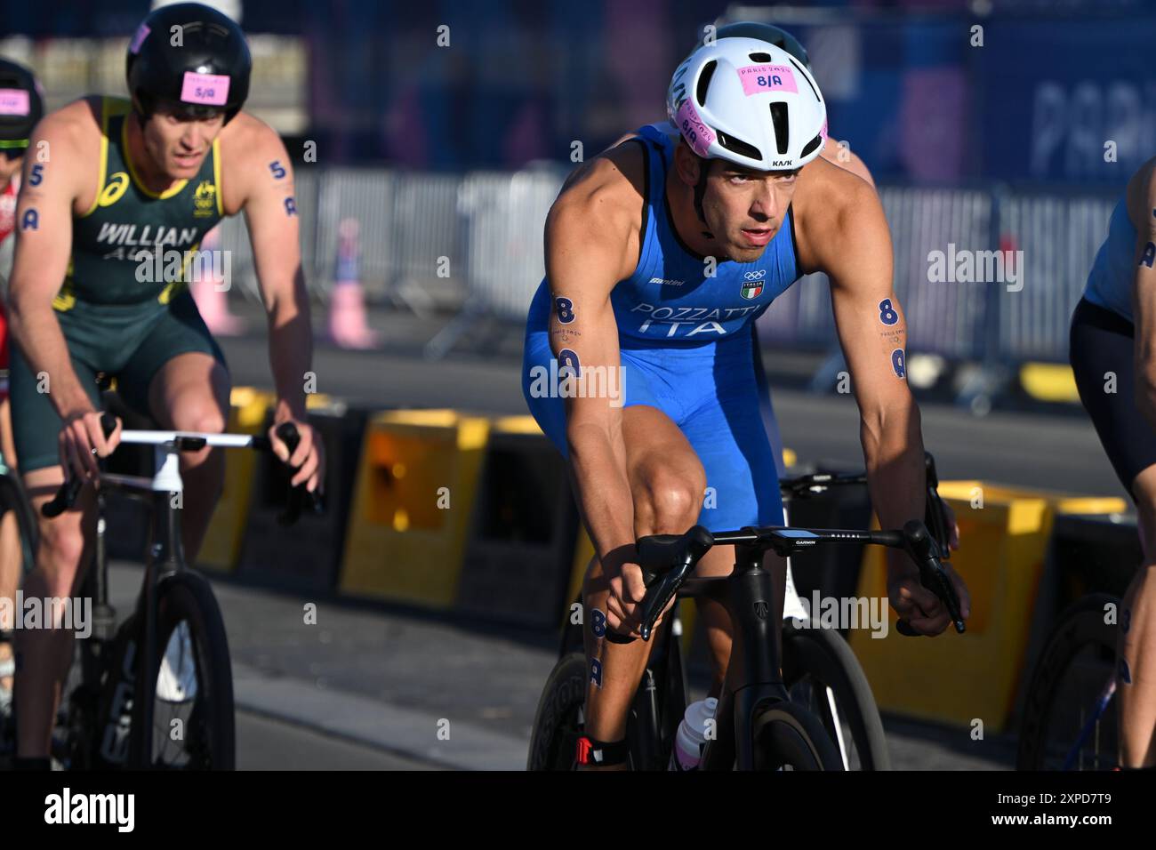 Gianluca Pozzatti d'Italie lors du Triathlon de relais mixte Paris le 5 août 2024 à Paris, France Banque D'Images