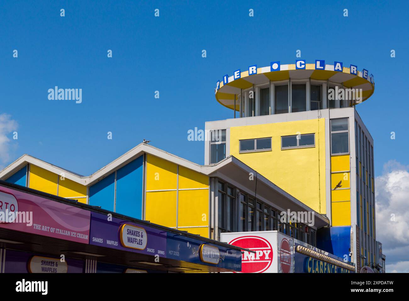 Clarence Pier à Southsea, Portsmouth, Hampshire Royaume-Uni en juillet Banque D'Images