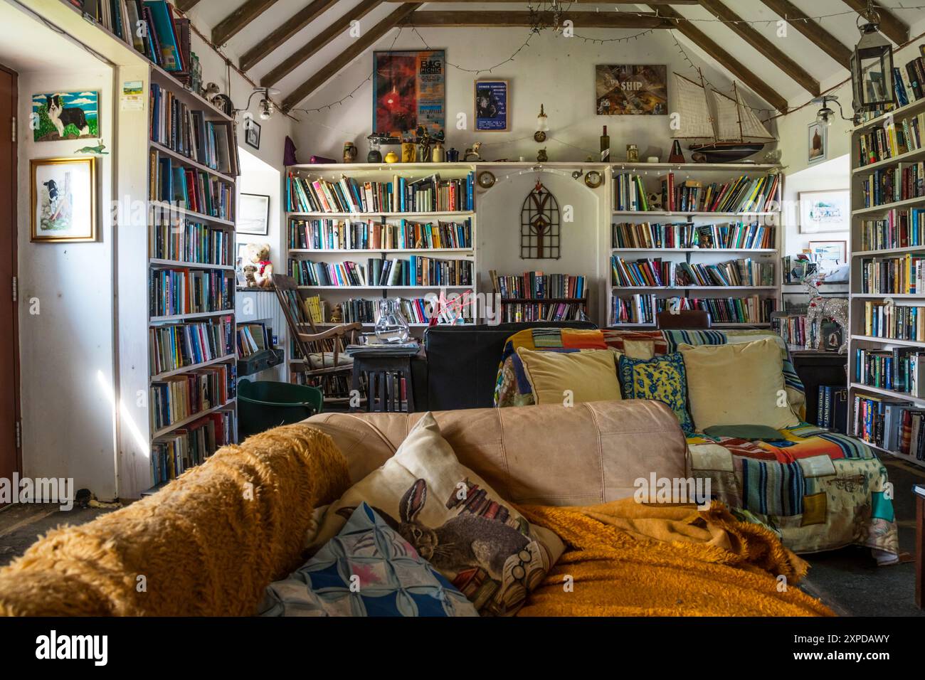 L'intérieur de la salle de lecture de Betty à Tingwall. Orkney Mainland. Banque D'Images