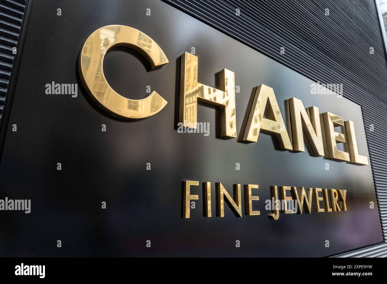 Le magasin phare de haute joaillerie Chanel est situé au 730 Fifth Avenue à New York City, USA 2024 Banque D'Images