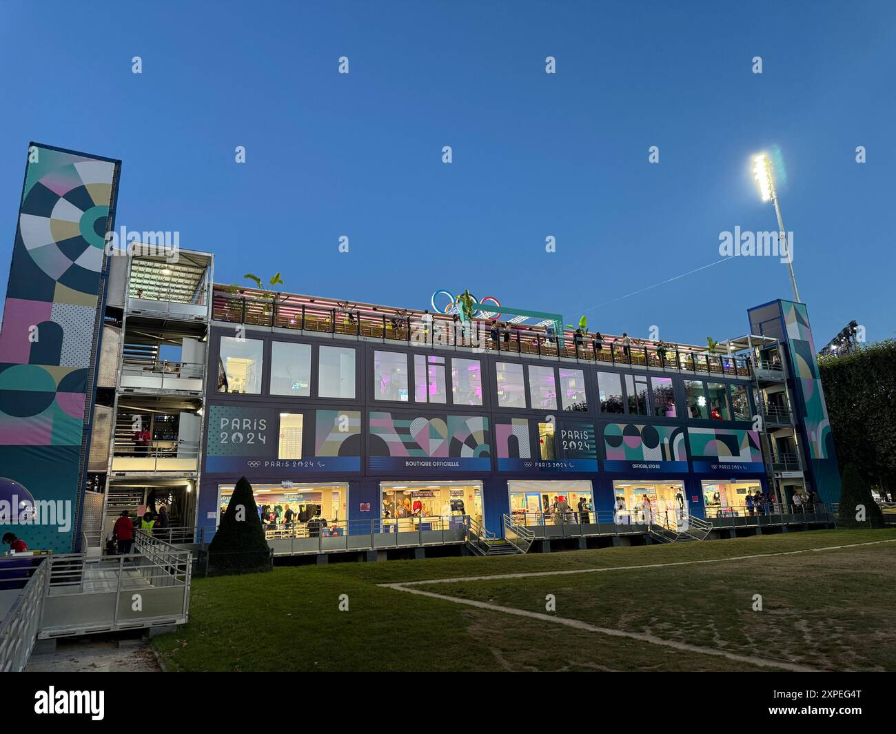 Paris, FR. 5 août 2024. Vue de la Tour Eiffel à Paris, France pendant les Jeux olympiques d'été de 2024 le 5 août 2024. Crédit : Mpi34/Media Punch/Alamy Live News Banque D'Images