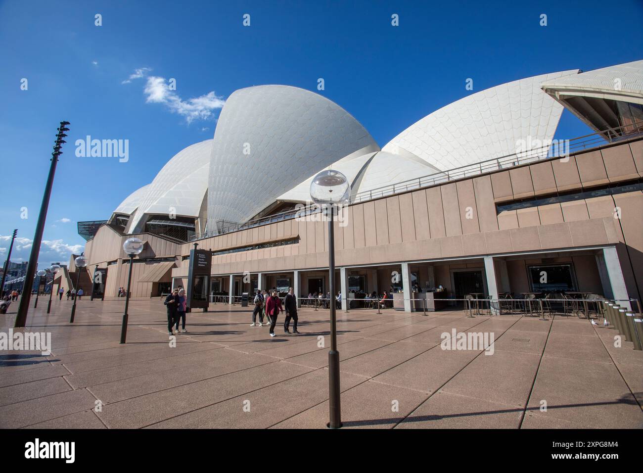 Opéra de Sydney, vue de l'élévation ouest de ce célèbre bâtiment patrimonial conçu par l'architecte danois Jorn Utzon, Sydney Winters Day, Australie Banque D'Images
