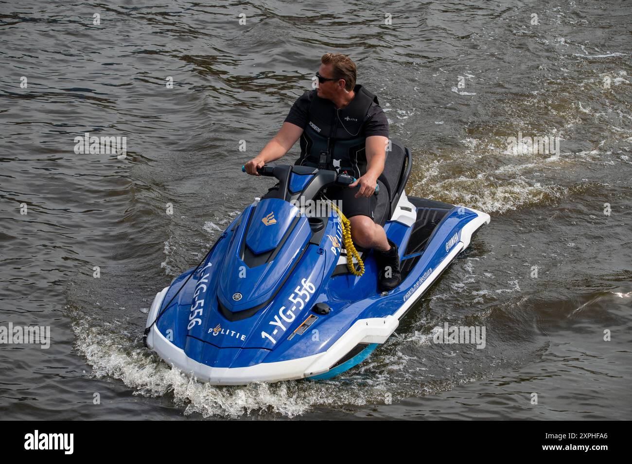 Gros plan policier sur Un scooter d'eau à Amsterdam pays-Bas 4-8-2024 Banque D'Images