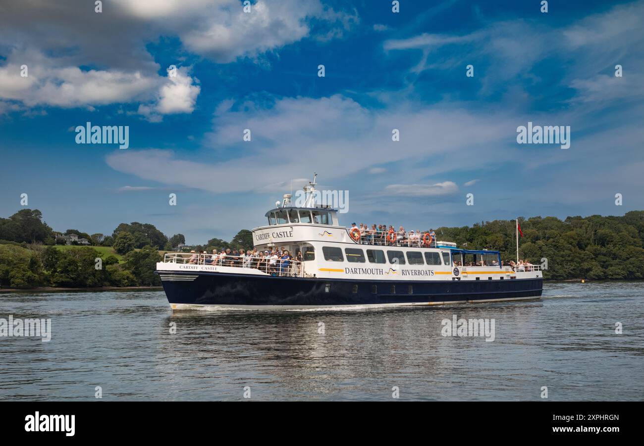 Le MV Cardiff Castle, un bateau fluvial de passagers qui parcourt la rivière Dart entre Dartmouth et Totnes dans le Devon, au Royaume-Uni Banque D'Images