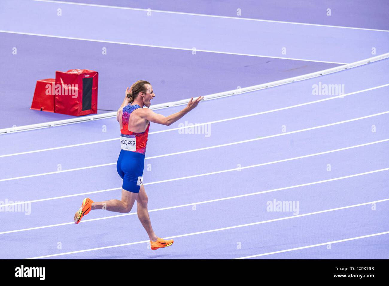 Cole Hocker (USA) Médaille d'Or, Athlétisme, finale du 1500m masculin&#39;s lors des Jeux Olympiques de Paris 2024 le 6 août 2024 au stade de France à Saint-Denis près de Paris Banque D'Images