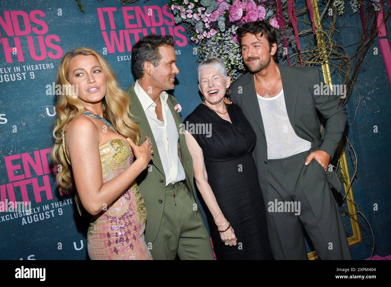 Blake Lively, left, Ryan Reynolds, Tammy Reynolds and Brandon Sklenar attend the world premiere