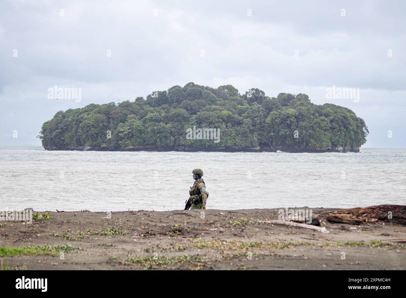 Buenaventura, Colombie. 07 août 2024. Membres de la garde de la marine colombienne au port de Buenaventura, Valle del Cauca Colombie, le 7 août 2024. Photo par : Sebastian Marmolejo/long Visual Press crédit : long Visual Press/Alamy Live News Banque D'Images