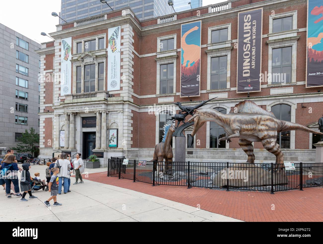 PHILADELPHIE, PENNSYLVANIE - 30 SEPTEMBRE 2019 : Académie des sciences naturelles de Philadelphie. Dinosaures autour du monde . Musée des dinosaures. Pennsy Banque D'Images