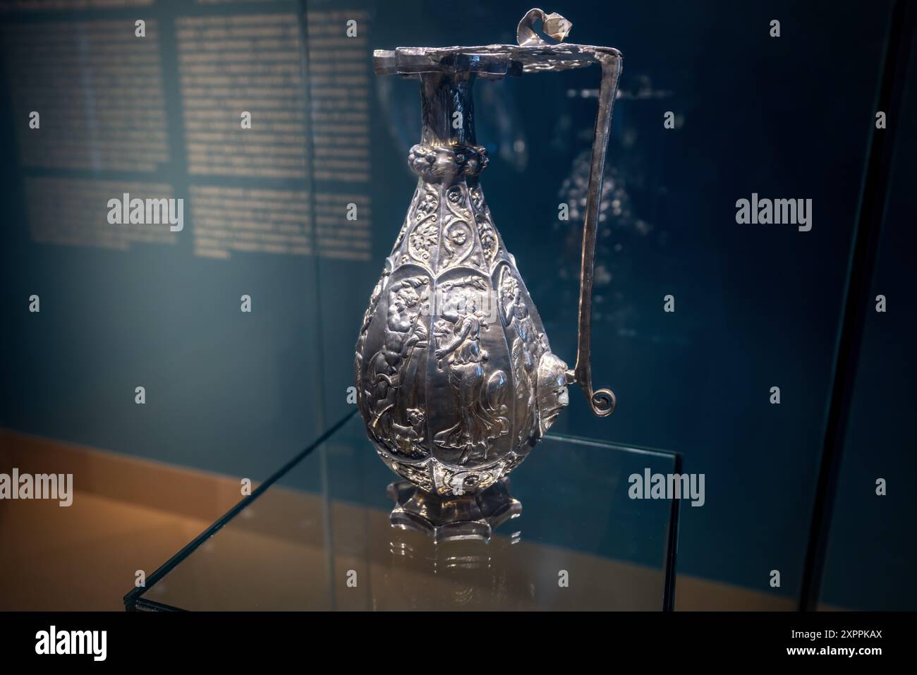 Dionysiac Ewer - fait partie du Trésor de Seuso au Musée national hongrois - Budapest, Hongrie Banque D'Images