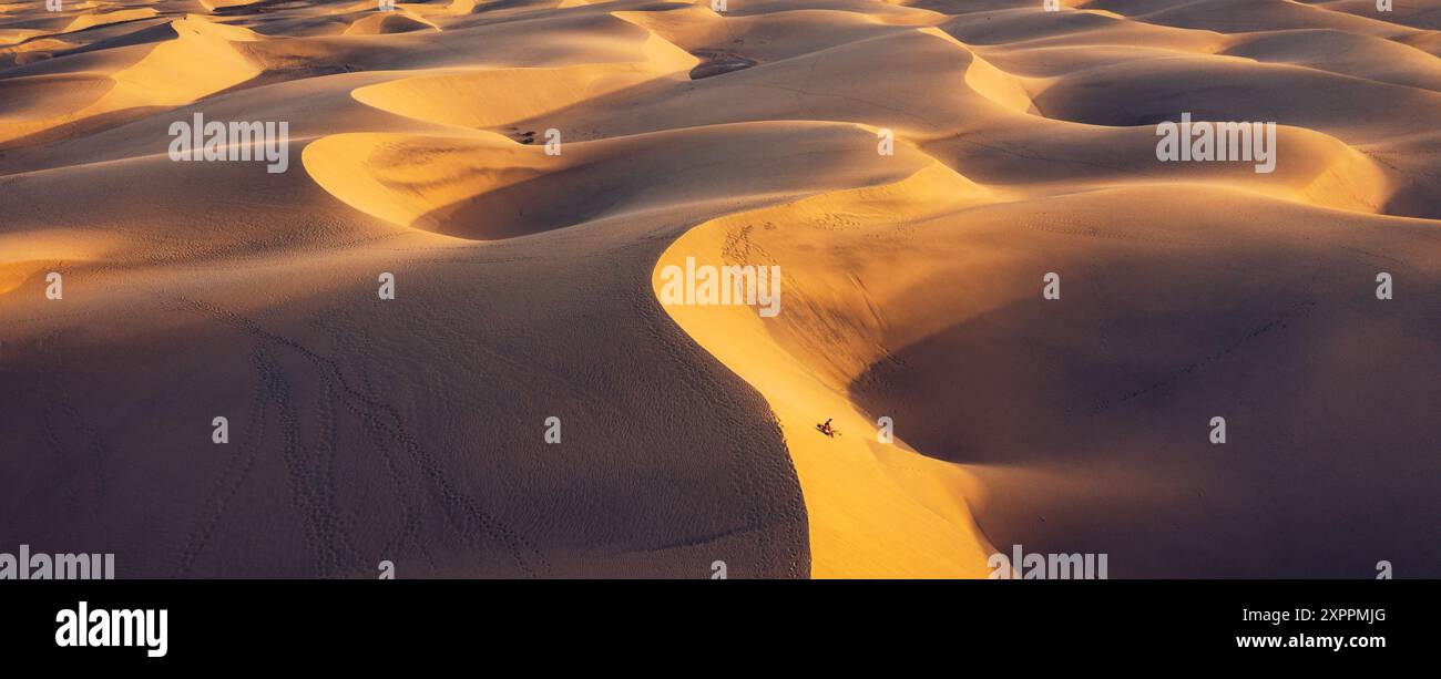 Vue de la réserve naturelle des dunes de Maspalomas, à Gran Canaria, îles Canaries, Espagne. Belle vue sur les dunes de Maspalomas sur Gran Canaria, Canary Banque D'Images