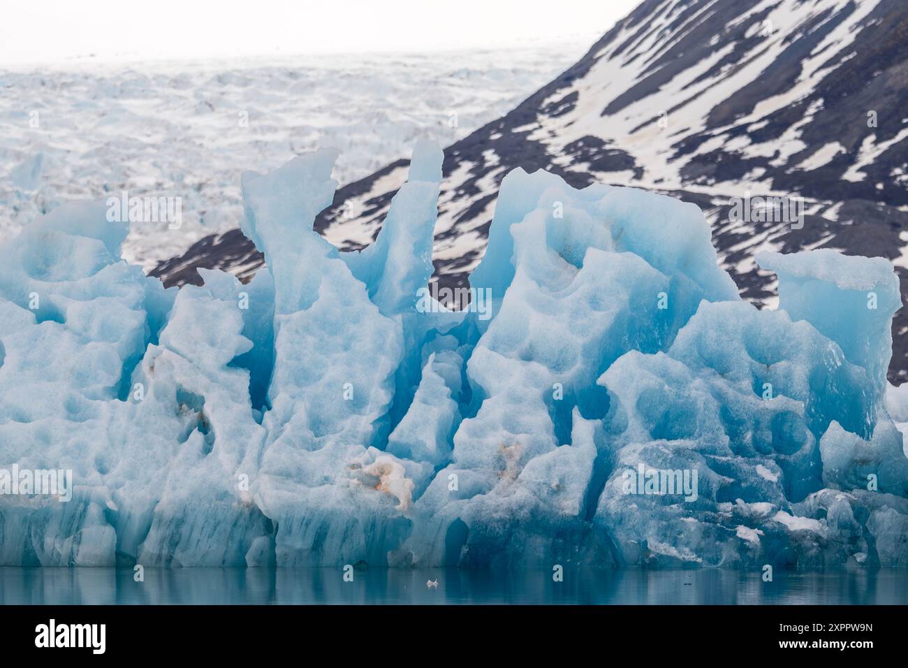 Formation de glace dans le Kongsfjord, Spitzberg, Svalbard, Norvège, Arctique Banque D'Images