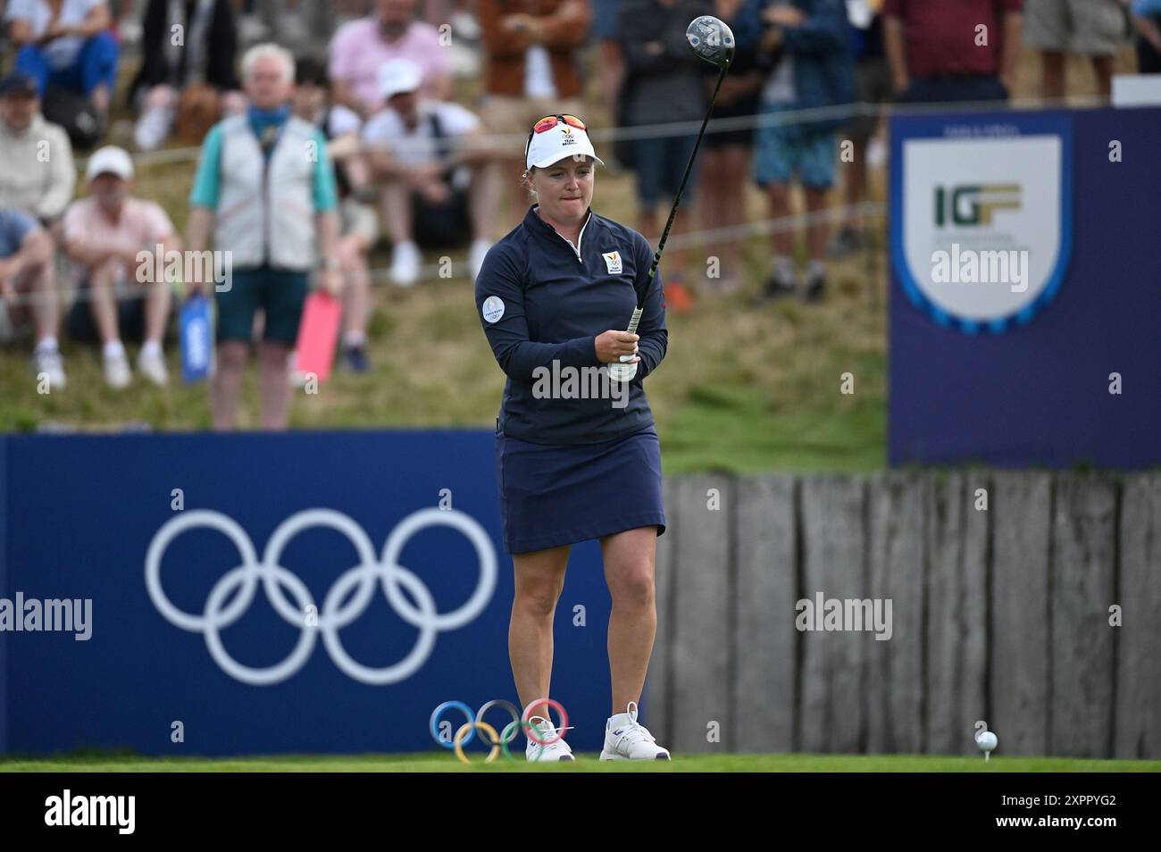 Paris, France. 07 août 2024. La belge Manon de Roey participe au Round 1 du jeu individuel féminin lors du tournoi de golf des Jeux Olympiques d'été de Paris 2024, au Golf National course le 7 août 2024, Guyancourt, France. BELGA PHOTO ANTHONY BEHAR BELGIQUE UNIQUEMENT crédit : Belga News Agency/Alamy Live News Banque D'Images