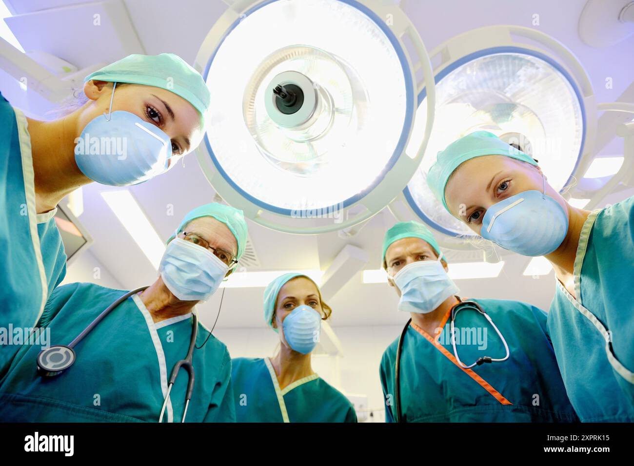 Chirurgien, chirurgie, salle d'opération, Hôpital Onkologikoa, Institut d'oncologie, centre de cas pour la prévention, le diagnostic et le traitement du cancer, Donostia, S. Banque D'Images Chirurgien, chirurgie, salle d'opération, Hôpital Onkologikoa, Institut d'oncologie, centre de cas pour la prévention, le diagnostic et le traitement du cancer, Donostia, S. Banque D'Images