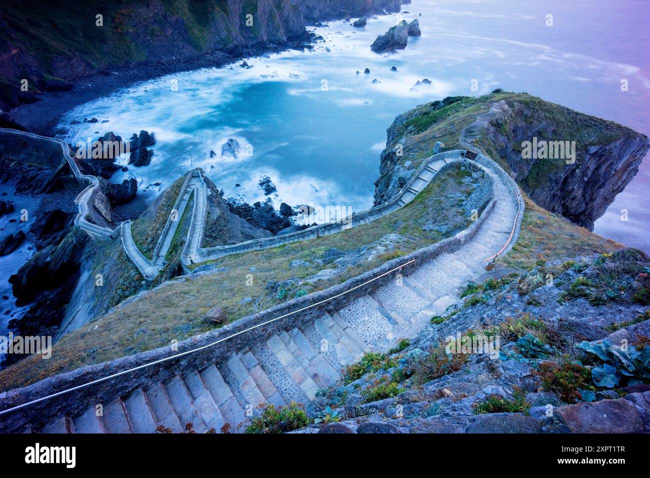 Gaztelugatxe, Sancti Johannis de Castiello (San Juan del Castillo), XIe siècle, Vizcaya, pays Basque, Espagne. Banque D'Images