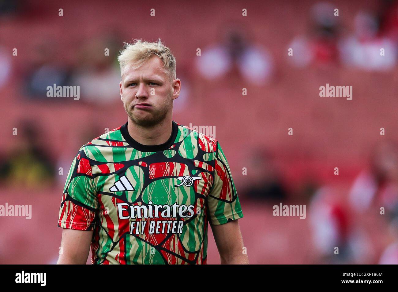 Londres, Royaume-Uni. 07 août 2024. Le gardien de but Aaron Ramsdale réagit en s'échauffant avant le coup d'envoi du match amical de pré-saison Arsenal FC contre Bayer 04 Leverkusen à l'Emirates Stadium, Londres, Angleterre, Royaume-Uni le 7 août 2024 Credit : Every second Media/Alamy Live News Banque D'Images